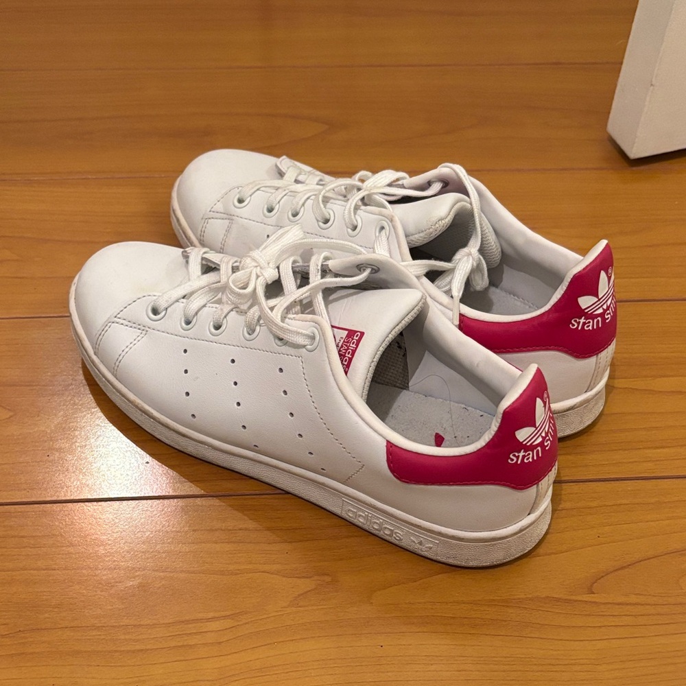 Adidas Stan Smith White with Pink Detail